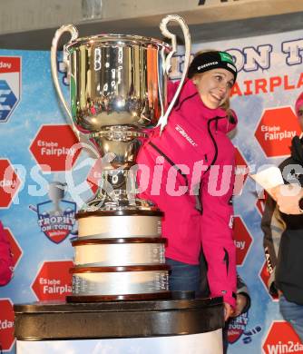 Snowboard Weltcup. Startnummernauslosung.  Sabine Schoeffmann . KLagenfurt, am 26.1.2024.
Foto: Kuess
www.qspictures.net
---
pressefotos, pressefotografie, kuess, qs, qspictures, sport, bild, bilder, bilddatenbank