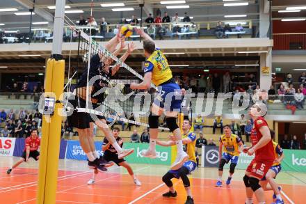 Volleyball. Powerfusion Volley League Men. SK Zadruga Aich/Dob gegen VBK Woerther-See-Loewen Klagenfurt.  Aleksander Grzegorczyk,  (Aich/Dob),    Jonas Emanuel Holzinger,  (Worthersee Loewen). Bleiburg, am 27.1.2024.
Foto: Kuess
www.qspictures.net
---
pressefotos, pressefotografie, kuess, qs, qspictures, sport, bild, bilder, bilddatenbank