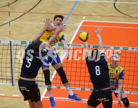 Volleyball. Powerfusion Volley League Men. SK Zadruga Aich/Dob gegen VBK Woerther-See-Loewen Klagenfurt.   Angelos Mandilaris, (Aich/Dob),  Ben Stockhammer, Jonas Emanuel Holzinger   (Worthersee Loewen). Bleiburg, am 27.1.2024.
Foto: Kuess
www.qspictures.net
---
pressefotos, pressefotografie, kuess, qs, qspictures, sport, bild, bilder, bilddatenbank