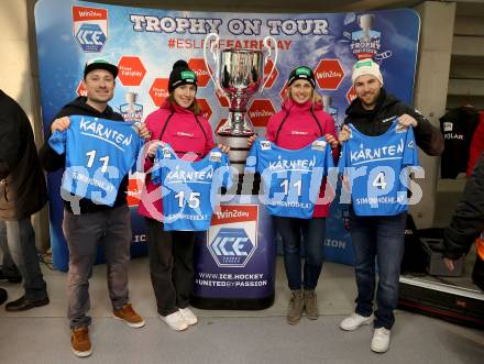 Snowboard Weltcup. Startnummernauslosung. Alexander Payer, Daniela Ulbing, Sabine Schoeffmann, Fabian Obmann. KLagenfurt, am 26.1.2024.
Foto: Kuess
www.qspictures.net
---
pressefotos, pressefotografie, kuess, qs, qspictures, sport, bild, bilder, bilddatenbank