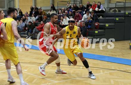 Basketball 2. Liga 2023/2024. Grunddurchgang 15. Runde.  Woerthersee Piraten gegen Upper Austrian Ballers.  Shawn L. Ray  (Piraten), Starlin Inoa Gil   (Upper Austrian Ballers).   Klagenfurt, am 28.1.2024
Foto: Kuess

---
pressefotos, pressefotografie, kuess, qs, qspictures, sport, bild, bilder, bilddatenbank