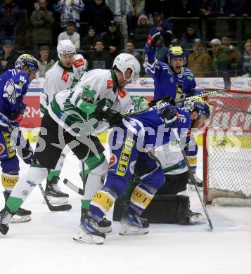 EBEL. Eishockey Bundesliga. EC VSV gegen HK SZ Olimpija Ljubljana.  Kevin Hancock,  (VSV),  Aljosa Crnovic   (Olimpija Ljubljana). Villach, am 2.2.2024.
Foto: Kuess
www.qspictures.net
---
pressefotos, pressefotografie, kuess, qs, qspictures, sport, bild, bilder, bilddatenbank