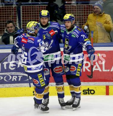 EBEL. Eishockey Bundesliga. EC VSV gegen HK SZ Olimpija Ljubljana.  Torjubel Andrew Desjardins, Alex Wall, John Hughes  (VSV). Villach, am 2.2.2024.
Foto: Kuess
www.qspictures.net
---
pressefotos, pressefotografie, kuess, qs, qspictures, sport, bild, bilder, bilddatenbank