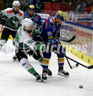 EBEL. Eishockey Bundesliga. EC VSV gegen HK SZ Olimpija Ljubljana.  Blaz Tomazevic,  (VSV),  Aleksandar Magopvac   (Olimpija Ljubljana). Villach, am 2.2.2024.
Foto: Kuess
www.qspictures.net
---
pressefotos, pressefotografie, kuess, qs, qspictures, sport, bild, bilder, bilddatenbank