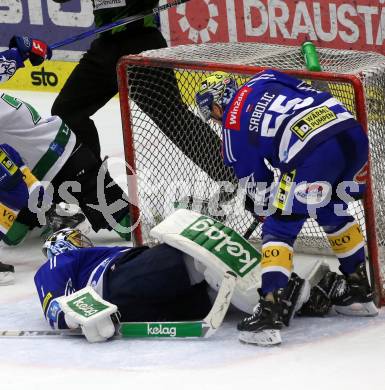 EBEL. Eishockey Bundesliga. EC VSV gegen HK SZ Olimpija Ljubljana.   Jean Philippe Lamoureux, Robert Sabolic (VSV). Villach, am 2.2.2024.
Foto: Kuess
www.qspictures.net
---
pressefotos, pressefotografie, kuess, qs, qspictures, sport, bild, bilder, bilddatenbank