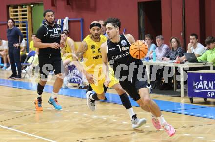 Basketball 2. Bundesliga. Woerthersee Piraten gegen Basket Flames. Shawn L. Ray (Piraten), Armin Karian (Basket Flames). Klagenfurt, am 4.2.2024.
Foto: Kuess
---
pressefotos, pressefotografie, kuess, qs, qspictures, sport, bild, bilder, bilddatenbank