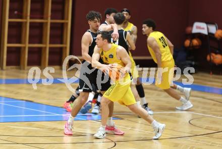 Basketball 2. Bundesliga. Woerthersee Piraten gegen Basket Flames. Jan-Arne Apschner (Piraten), Armin Karian (Basket Flames). Klagenfurt, am 4.2.2024.
Foto: Kuess
---
pressefotos, pressefotografie, kuess, qs, qspictures, sport, bild, bilder, bilddatenbank