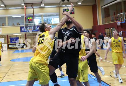 Basketball 2. Bundesliga. Woerthersee Piraten gegen Basket Flames. Simon Finzgar (Piraten) Dennis Ugodi (Basket Flames). Klagenfurt, am 4.2.2024.
Foto: Kuess
---
pressefotos, pressefotografie, kuess, qs, qspictures, sport, bild, bilder, bilddatenbank