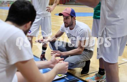 Basketball 2. Liga 2023/2024. Grunddurchgang 17. Runde.  KOS gegen Upper Austrian Ballers   Trainer  Dalibor Cevriz (KOS),  Klagenfurt, am 10.2.2024.
Foto: Kuess

---
pressefotos, pressefotografie, kuess, qs, qspictures, sport, bild, bilder, bilddatenbank