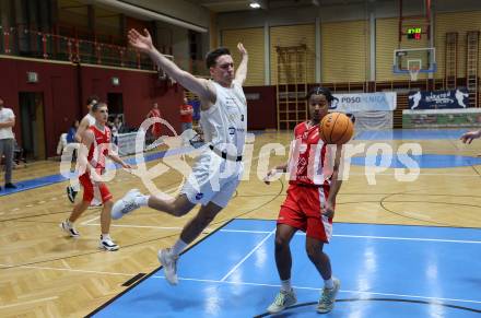 Basketball 2. Liga 2023/2024. Grunddurchgang 17. Runde.  KOS gegen Upper Austrian Ballers   Niklas Michel (KOS),  Samuel Gatterbauer  (Austrian Ballers). Klagenfurt, am 10.2.2024.
Foto: Kuess

---
pressefotos, pressefotografie, kuess, qs, qspictures, sport, bild, bilder, bilddatenbank