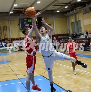 Basketball 2. Liga 2023/2024. Grunddurchgang 17. Runde.  KOS gegen Upper Austrian Ballers   Maximilian Seher (KOS),   Luca Dittrich (Austrian Ballers). Klagenfurt, am 10.2.2024.
Foto: Kuess

---
pressefotos, pressefotografie, kuess, qs, qspictures, sport, bild, bilder, bilddatenbank