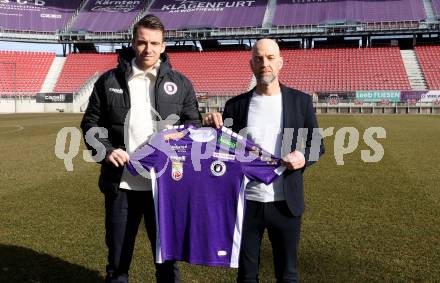 Fussball Bundesliga. SK Austria Klagenfurt. Praesentation Neuzugang. Max Besuschkow, Guenther Gorenzel. Klagenfurt, am 6.2.2024.
Foto: Kuess
---
pressefotos, pressefotografie, kuess, qs, qspictures, sport, bild, bilder, bilddatenbank