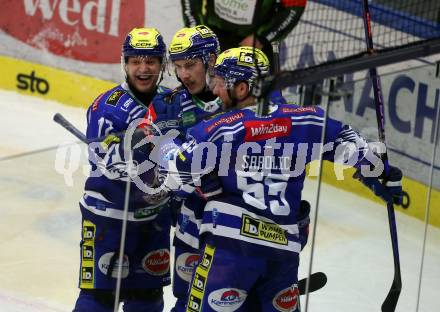 EBEL. Eishockey Bundesliga. EC VSV gegen HC TIWAG Innsbruck. Torjubel John Hughes, Dylan Macpherson, Robert Sabolic  (VSV). Villach, am 21.2.2024.
Foto: Kuess
www.qspictures.net
---
pressefotos, pressefotografie, kuess, qs, qspictures, sport, bild, bilder, bilddatenbank