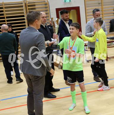 Futsal Schuelerliga. Siegerehrung.  St. Veit an der Glan, am 22.2.2023.
Foto: Kuess
www.qspictures.net
---
pressefotos, pressefotografie, kuess, qs, qspictures, sport, bild, bilder, bilddatenbank