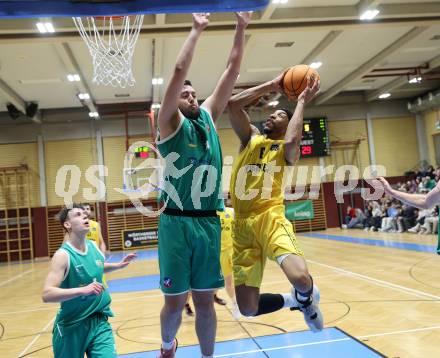 Basketball 2. Liga 2023/2024. Grunddurchgang 19. Runde.  Woerthersee Piraten gegen KOS. Shawn L. Ray (Piraten), Veljko Dena  (KOS). Klagenfurt, am 24.2.2024.
Foto: Kuess

---
pressefotos, pressefotografie, kuess, qs, qspictures, sport, bild, bilder, bilddatenbank