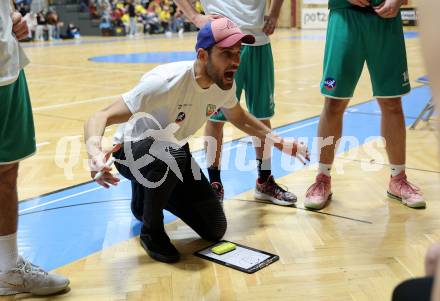 Basketball 2. Liga 2023/2024. Grunddurchgang 19. Runde.  Woerthersee Piraten gegen KOS. Trainer  Dalibor Cevriz (KOS),  Klagenfurt, am 24.2.2024.
Foto: Kuess

---
pressefotos, pressefotografie, kuess, qs, qspictures, sport, bild, bilder, bilddatenbank