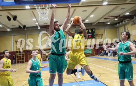 Basketball 2. Liga 2023/2024. Grunddurchgang 19. Runde.  Woerthersee Piraten gegen KOS. Shawn L. Ray (Piraten), Veljko Dena  (KOS). Klagenfurt, am 24.2.2024.
Foto: Kuess

---
pressefotos, pressefotografie, kuess, qs, qspictures, sport, bild, bilder, bilddatenbank