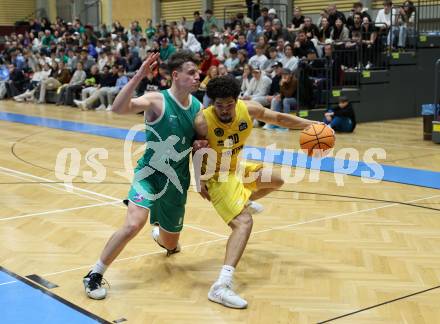 Basketball 2. Liga 2023/2024. Grunddurchgang 19. Runde.  Woerthersee Piraten gegen KOS. Marcus Holyfield (Piraten),  Lorenz Windisch  (KOS). Klagenfurt, am 24.2.2024.
Foto: Kuess

---
pressefotos, pressefotografie, kuess, qs, qspictures, sport, bild, bilder, bilddatenbank