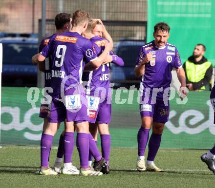 Fussball Bundesliga. SK Austria Klagenfurt gegen FC Blau Weiss Linz.  Torjubel Aaron Sky Schwarz, Nicolas Binder, Andrew Irving, Christopher Wernitznig, Rico Benatelli, Christopher Cvetko (Klagenfurt).  Klagenfurt, am 25.2.2024.
Foto: Kuess
www.qspictures.net
---
pressefotos, pressefotografie, kuess, qs, qspictures, sport, bild, bilder, bilddatenbank