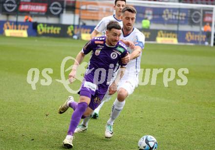 Fussball Bundesliga. SK Austria Klagenfurt gegen FC Blau Weiss Linz. Sinan Karweina,   (Klagenfurt),  Fabio Strauss (Linz).  Klagenfurt, am 25.2.2024.
Foto: Kuess
www.qspictures.net
---
pressefotos, pressefotografie, kuess, qs, qspictures, sport, bild, bilder, bilddatenbank