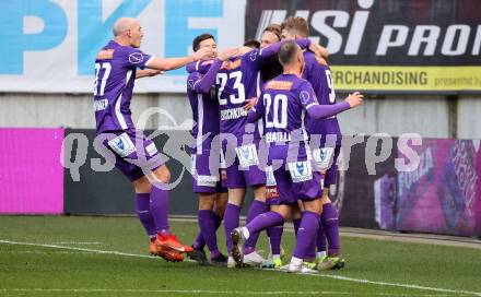 Fussball Bundesliga. SK Austria Klagenfurt gegen FC Blau Weiss Linz.  Torjubel Aaron Sky Schwarz, Solomon Bonnah, Till Schumacher, Nicolas Binder, Rico Benatelli, Max Besuschkow, Nicolas Wimmer (Klagenfurt).  Klagenfurt, am 25.2.2024.
Foto: Kuess
www.qspictures.net
---
pressefotos, pressefotografie, kuess, qs, qspictures, sport, bild, bilder, bilddatenbank