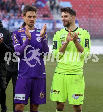 Fussball Bundesliga. SK Austria Klagenfurt gegen FC Blau Weiss Linz.  Thorsten Mahrer, Phillip Menzel  (Klagenfurt).  Klagenfurt, am 25.2.2024.
Foto: Kuess
www.qspictures.net
---
pressefotos, pressefotografie, kuess, qs, qspictures, sport, bild, bilder, bilddatenbank