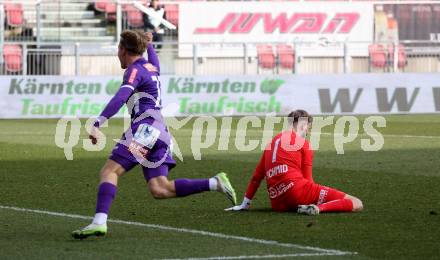 Fussball Bundesliga. SK Austria Klagenfurt gegen FC Blau Weiss Linz.  Torjubel Aaron Sky Schwarz (Klagenfurt).  Klagenfurt, am 25.2.2024.
Foto: Kuess
www.qspictures.net
---
pressefotos, pressefotografie, kuess, qs, qspictures, sport, bild, bilder, bilddatenbank