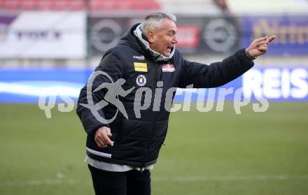 Fussball Bundesliga. SK Austria Klagenfurt gegen FC Blau Weiss Linz.  Trainer Peter Pacult (Klagenfurt).  Klagenfurt, am 25.2.2024.
Foto: Kuess
www.qspictures.net
---
pressefotos, pressefotografie, kuess, qs, qspictures, sport, bild, bilder, bilddatenbank