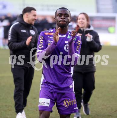 Fussball Bundesliga. SK Austria Klagenfurt gegen FC Blau Weiss Linz.  Solomon Bonnah (Klagenfurt).  Klagenfurt, am 25.2.2024.
Foto: Kuess
www.qspictures.net
---
pressefotos, pressefotografie, kuess, qs, qspictures, sport, bild, bilder, bilddatenbank