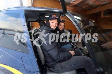 Schi Nordisch. Schispringen. Interview Thomas Morgenstern. Marcel Santner, Thomas Morgenstern. Mauterndorf, am 14.12.2023.
Foto: Kuess
---
pressefotos, pressefotografie, kuess, qs, qspictures, sport, bild, bilder, bilddatenbank