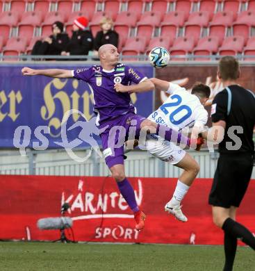 Fussball Bundesliga. SK Austria Klagenfurt gegen FC Blau Weiss Linz.  Nicolas Wimmer,(Klagenfurt),  Simon Seidl   (Linz).  Klagenfurt, am 25.2.2024.
Foto: Kuess
www.qspictures.net
---
pressefotos, pressefotografie, kuess, qs, qspictures, sport, bild, bilder, bilddatenbank