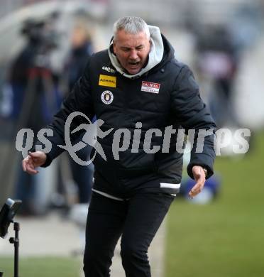 Fussball Bundesliga. SK Austria Klagenfurt gegen FC Blau Weiss Linz.  Trainer Peter Pacult (Klagenfurt).  Klagenfurt, am 25.2.2024.
Foto: Kuess
www.qspictures.net
---
pressefotos, pressefotografie, kuess, qs, qspictures, sport, bild, bilder, bilddatenbank