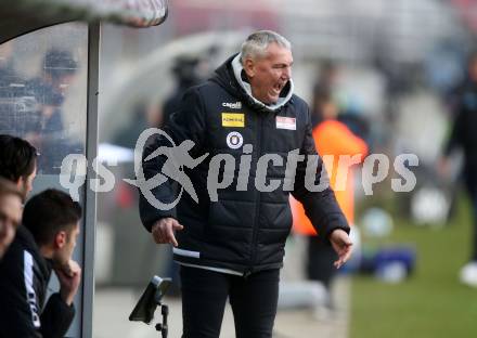 Fussball Bundesliga. SK Austria Klagenfurt gegen FC Blau Weiss Linz.  Trainer Peter Pacult (Klagenfurt).  Klagenfurt, am 25.2.2024.
Foto: Kuess
www.qspictures.net
---
pressefotos, pressefotografie, kuess, qs, qspictures, sport, bild, bilder, bilddatenbank