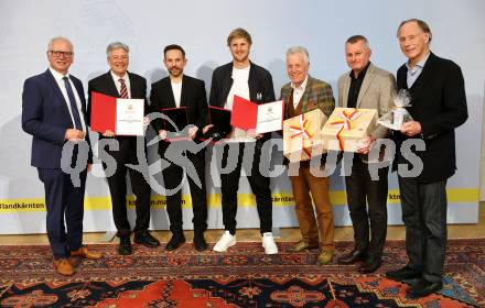 Eishockey, Fussball. Verleihung Sportleistungsmedaille in Gold.  Reinhart Rohr, Landeshauptmann Peter Kaiser, Thomas Koch, Martin Hinteregger, Herbert Gaggl, Guenther Leikam, Christoph Schasche. Klagenfurt, am 29.2.2024.
Foto: Kuess
www.qspictures.net
---
pressefotos, pressefotografie, kuess, qs, qspictures, sport, bild, bilder, bilddatenbank