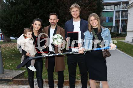 Eishockey, Fussball. Verleihung Sportleistungsmedaille in Gold.  Noah, Ivana, Thomas Koch, Martin Hinteregger, Corina. Klagenfurt, am 29.2.2024.
Foto: Kuess
www.qspictures.net
---
pressefotos, pressefotografie, kuess, qs, qspictures, sport, bild, bilder, bilddatenbank