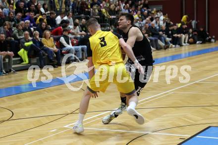 Basketball 2. Liga 2023/2024. Playoffs. VF-031.  Woerthersee Piraten gegen Guessing Blackbirds.  Jernej Andolsek Heine  (Piraten),  Jakob Ernst  (Guessing). Klagenfurt, am 2.3.2024.
Foto: Kuess

---
pressefotos, pressefotografie, kuess, qs, qspictures, sport, bild, bilder, bilddatenbank