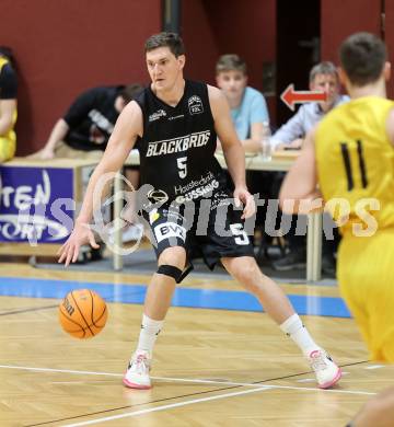 Basketball 2. Liga 2023/2024. Playoffs. VF-031.  Woerthersee Piraten gegen Guessing Blackbirds.  Sebastian Koch  (Guessing). Klagenfurt, am 2.3.2024.
Foto: Kuess

---
pressefotos, pressefotografie, kuess, qs, qspictures, sport, bild, bilder, bilddatenbank