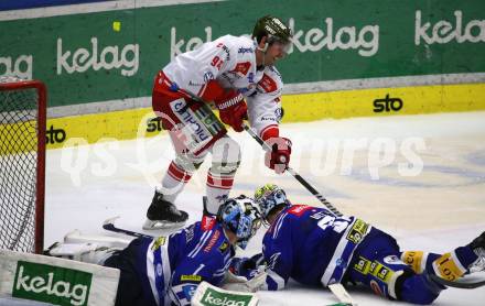 EBEL. Eishockey Bundesliga. EC VSV gegen HCB Suedtirol Alperia.  Jean Philippe Lamoureux, Niklas Wetzl,  (VSV),   Daniel Frank (Bozen). Villach, am 5.3.2024.
Foto: Kuess
www.qspictures.net
---
pressefotos, pressefotografie, kuess, qs, qspictures, sport, bild, bilder, bilddatenbank