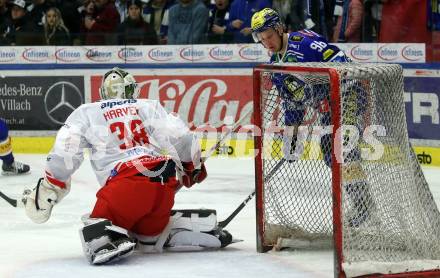 EBEL. Eishockey Bundesliga. EC VSV gegen HCB Suedtirol Alperia. Blaz Tomazevic,  (VSV),  Sam Harvey   (Bozen). Villach, am 9.3.2024.
Foto: Kuess
www.qspictures.net
---
pressefotos, pressefotografie, kuess, qs, qspictures, sport, bild, bilder, bilddatenbank