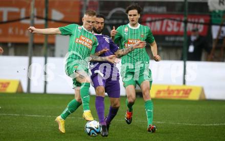 Fussball Bundesliga. SK Austria Klagenfurt gegen Rapid Wien.  Kosmas Gkezos,  (Klagenfurt),   Isak Alexander Jansson (Rapid).  Klagenfurt, am 10.3.2024.
Foto: Kuess
www.qspictures.net
---
pressefotos, pressefotografie, kuess, qs, qspictures, sport, bild, bilder, bilddatenbank