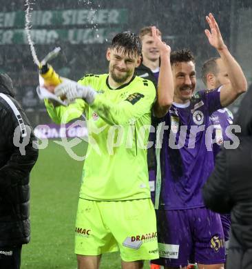 Fussball Bundesliga. SK Austria Klagenfurt gegen Rapid Wien.  Jubel Phillip Menzel, Christopher Wernitznig (Klagenfurt). Klagenfurt, am 10.3.2024.
Foto: Kuess
www.qspictures.net
---
pressefotos, pressefotografie, kuess, qs, qspictures, sport, bild, bilder, bilddatenbank