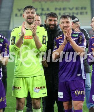 Fussball Bundesliga. SK Austria Klagenfurt gegen Rapid Wien. Jubel Phillip Menzel, Kosmas Gkezos, Christopher Wernitznig  (Klagenfurt). Klagenfurt, am 10.3.2024.
Foto: Kuess
www.qspictures.net
---
pressefotos, pressefotografie, kuess, qs, qspictures, sport, bild, bilder, bilddatenbank