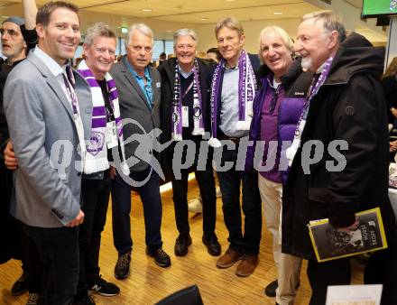 Fussball Bundesliga. SK Austria Klagenfurt gegen Rapid Wien.  Philipp Liesnig, Arno Arthofer, Friedrich Koncilia, Landeshauptmann Peter Kaiser, Walter Koch, Helmut Koenig, Willy Haslitzer. Klagenfurt, am 10.3.2024.
Foto: Kuess
www.qspictures.net
---
pressefotos, pressefotografie, kuess, qs, qspictures, sport, bild, bilder, bilddatenbank