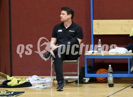 Basketball 2. Liga 2023/2024. Playoffs. VF-033.  Woerthersee Piraten gegen Guessing Blackbirds.   Trainer Daniel Muellner  (Guessing). Klagenfurt, am 16.3.2024.
Foto: Kuess

---
pressefotos, pressefotografie, kuess, qs, qspictures, sport, bild, bilder, bilddatenbank