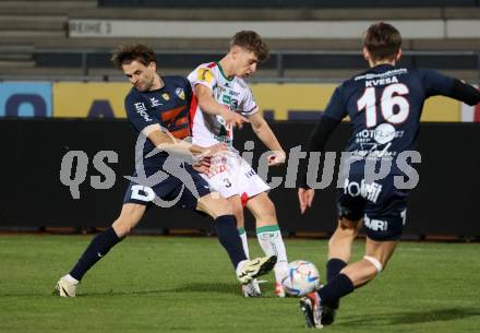 Fussball Regionalliga. WAC Amateure gegen Wallern.  Lorent Ademi  (WAC),  Philipp Huspek  (Wallern).
Wolfsberg, am 22.3.2024.
Foto: Kuess
www.qspictures.net
---
pressefotos, pressefotografie, kuess, qs, qspictures, sport, bild, bilder, bilddatenbank