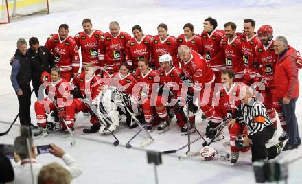 Eishockey. Promispiel. Klagenfurt gegen Villach.  Teamfoto Klagenfurt. KLagenfurt, am 27.4.2024.
Foto: Kuess
www.qspictures.net
---
pressefotos, pressefotografie, kuess, qs, qspictures, sport, bild, bilder, bilddatenbank