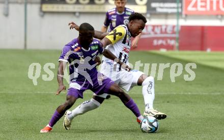 Fussball Bundesliga. SK Austria Klagenfurt gegen LASK.  Solomon Bonnah, (Klagenfurt),  George Bello  (LASK).  Klagenfurt, am 5.5.2024.
Foto: Kuess
www.qspictures.net
---
pressefotos, pressefotografie, kuess, qs, qspictures, sport, bild, bilder, bilddatenbank