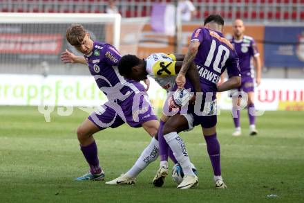 Fussball Bundesliga. SK Austria Klagenfurt gegen LASK.  Jannik Robatsch, Sinan Karweina,  (Klagenfurt),  Lenny Pintor (LASK).  Klagenfurt, am 5.5.2024.
Foto: Kuess
www.qspictures.net
---
pressefotos, pressefotografie, kuess, qs, qspictures, sport, bild, bilder, bilddatenbank