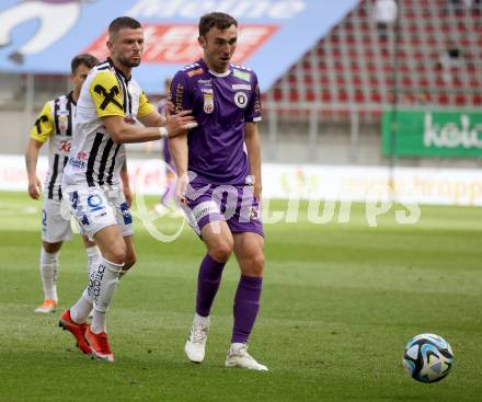 Fussball Bundesliga. SK Austria Klagenfurt gegen LASK.  Andrew Irving, (Klagenfurt), Valon Berisha   (LASK).  Klagenfurt, am 5.5.2024.
Foto: Kuess
www.qspictures.net
---
pressefotos, pressefotografie, kuess, qs, qspictures, sport, bild, bilder, bilddatenbank