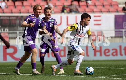 Fussball Bundesliga. SK Austria Klagenfurt gegen LASK.Aaron Sky Schwarz, Sinan Karweina,    (Klagenfurt),  Sascha Horvath (LASK).  Klagenfurt, am 5.5.2024.
Foto: Kuess
www.qspictures.net
---
pressefotos, pressefotografie, kuess, qs, qspictures, sport, bild, bilder, bilddatenbank